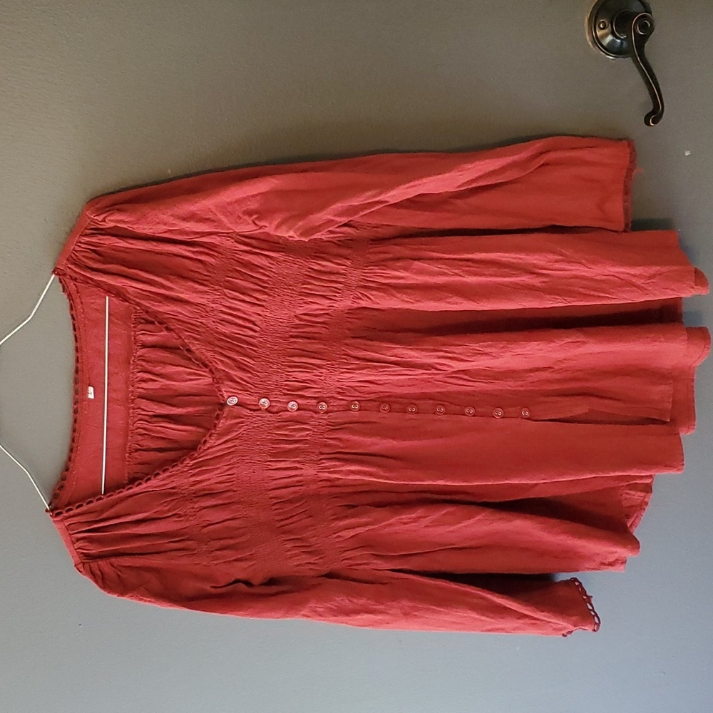 Size L shirt - Picture 1 of 5